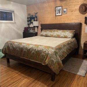 Pottery Barn Paisley King Duvet